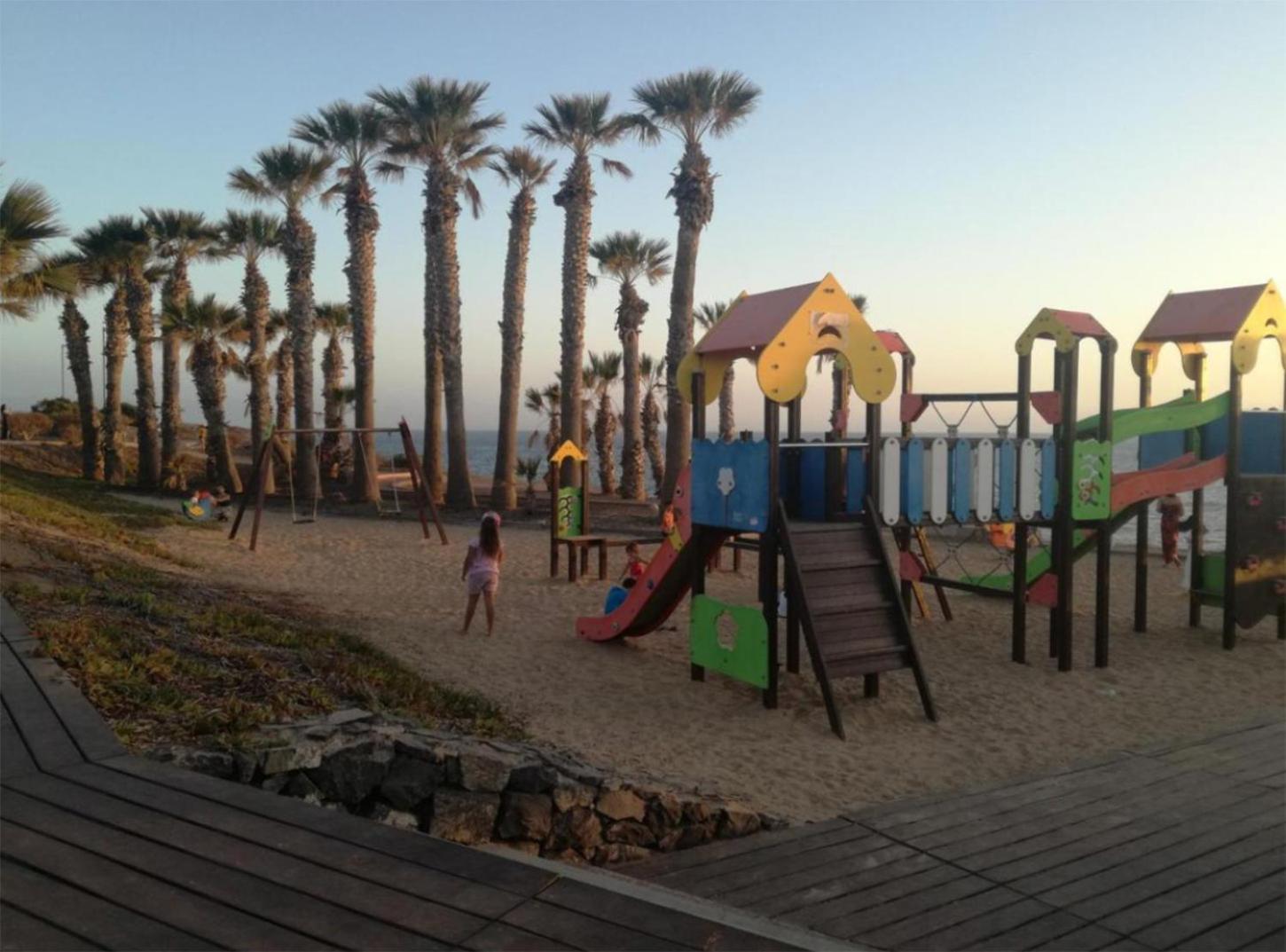 Alcala Seaside Apartment, Two Rooms, Private Parking Luaran gambar