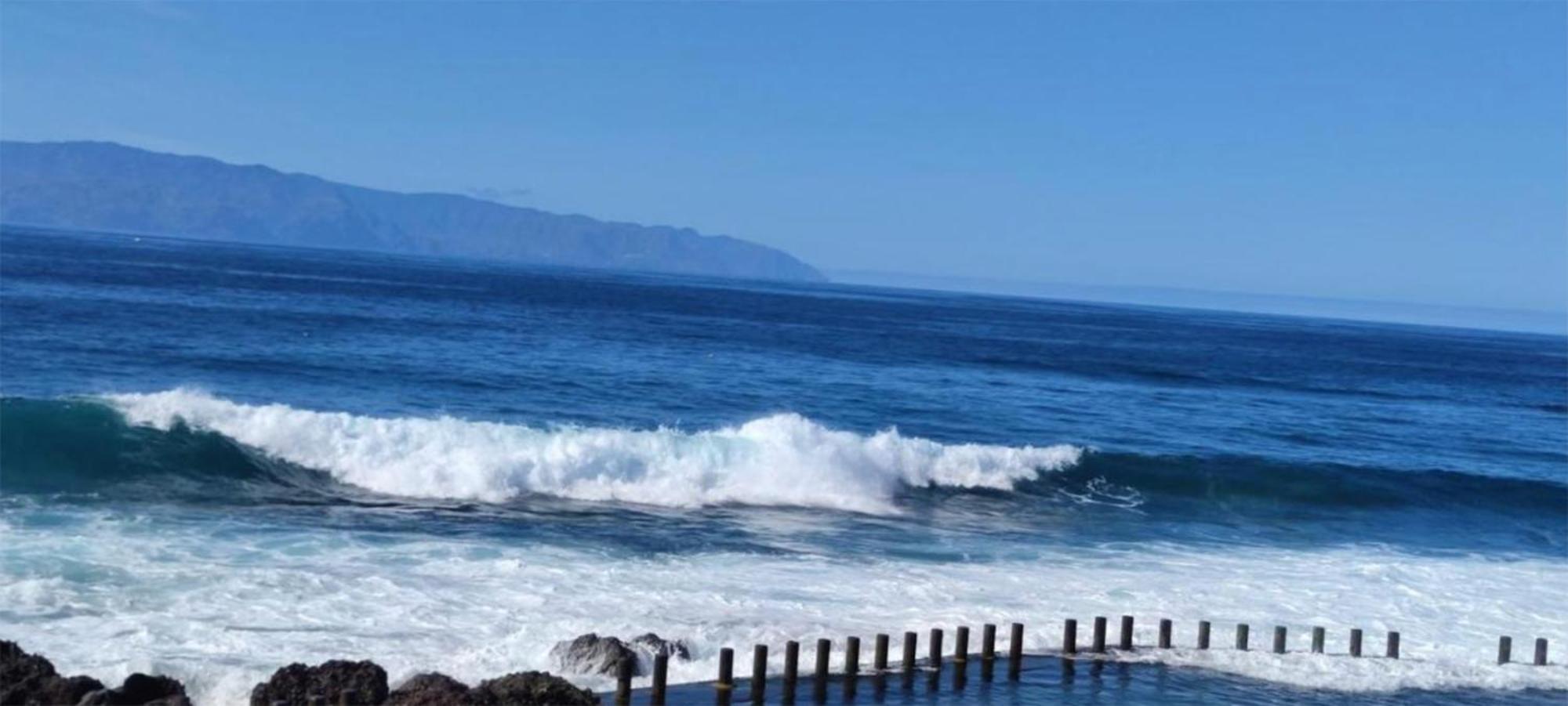 Alcala Seaside Apartment, Two Rooms, Private Parking Luaran gambar