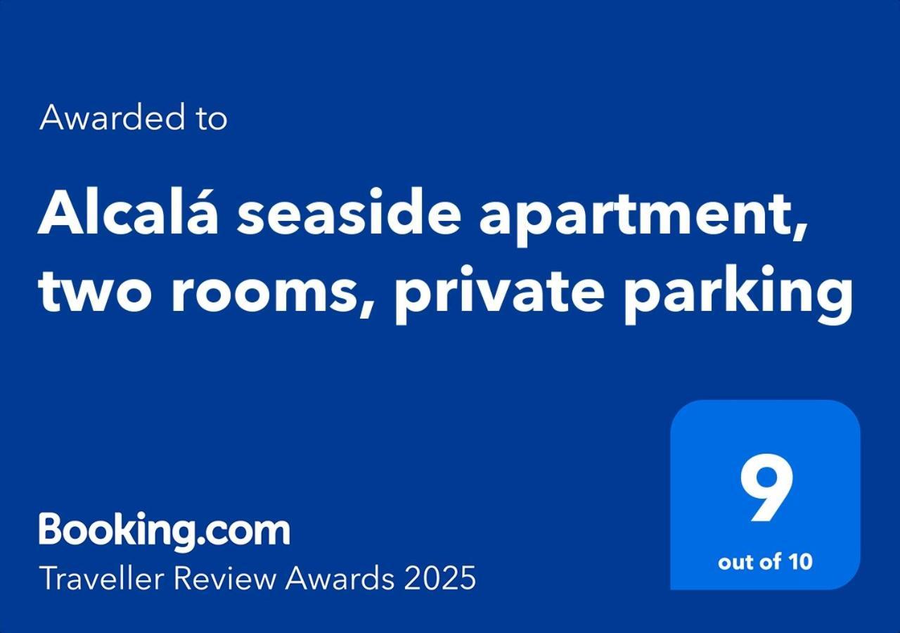 Alcala Seaside Apartment, Two Rooms, Private Parking Luaran gambar